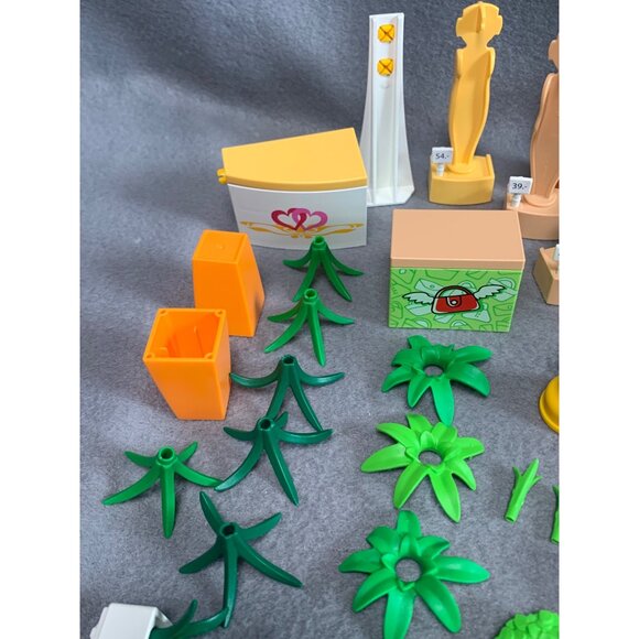 Playmobil Mixed Lot: People Accessories Furniture & More Perfect for Kids or Col - Picture 15 of 16